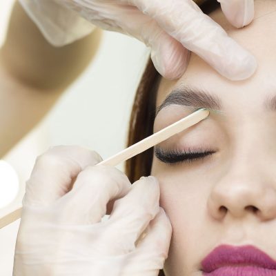 Waxing Eyebrow Foto
